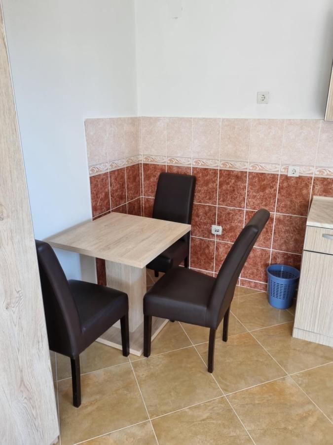 Apartmani Ani 巴尔 外观 照片