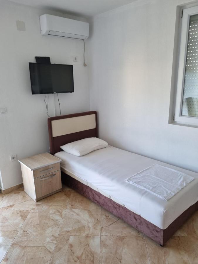 Apartmani Ani 巴尔 外观 照片