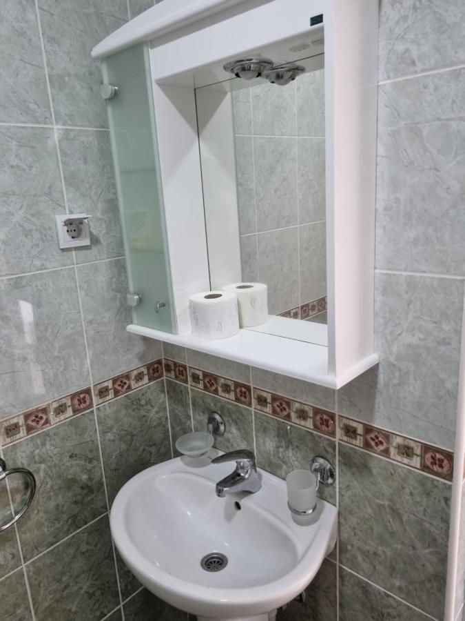 Apartmani Ani 巴尔 外观 照片