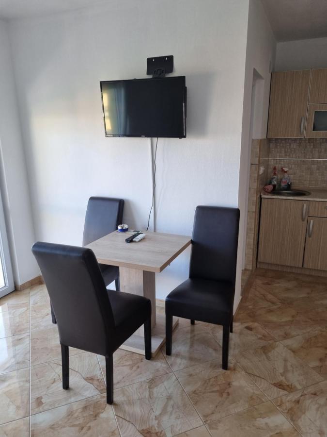 Apartmani Ani 巴尔 外观 照片