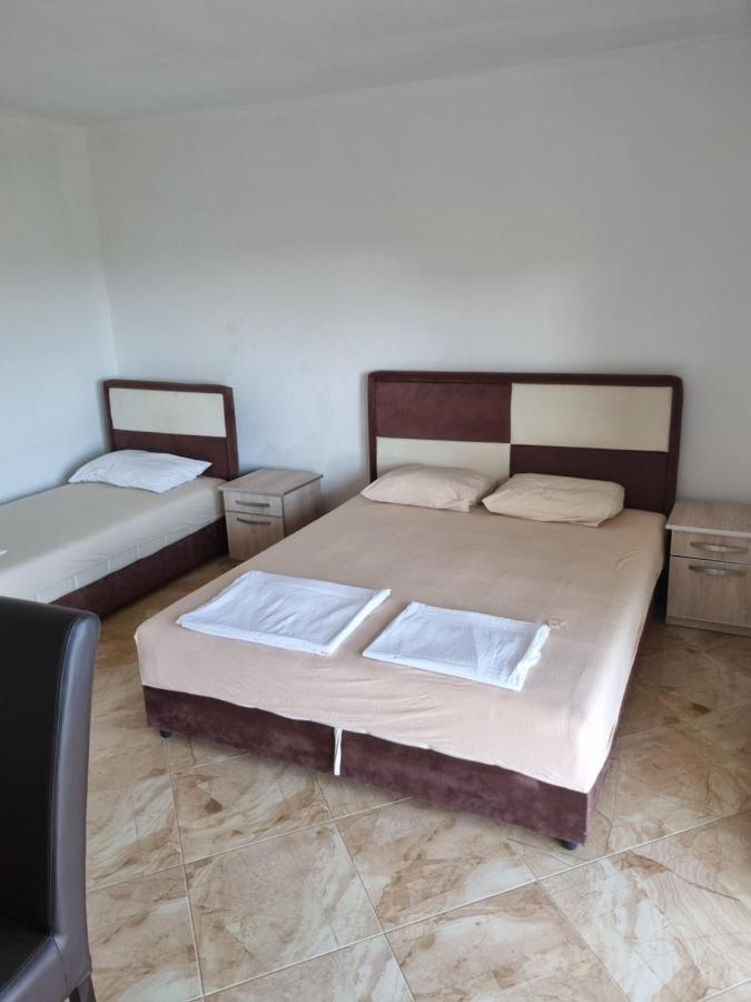 Apartmani Ani 巴尔 外观 照片
