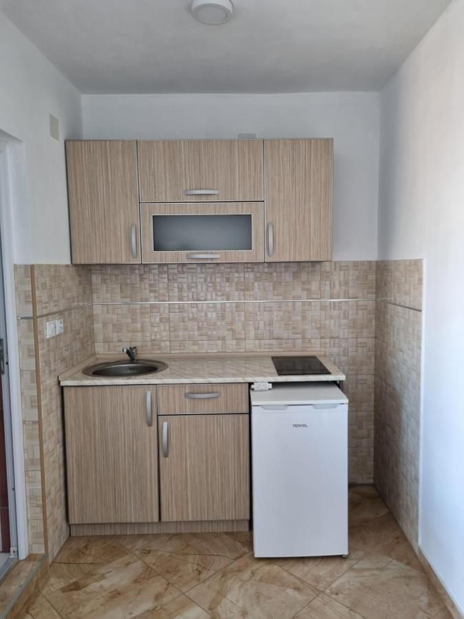 Apartmani Ani 巴尔 外观 照片